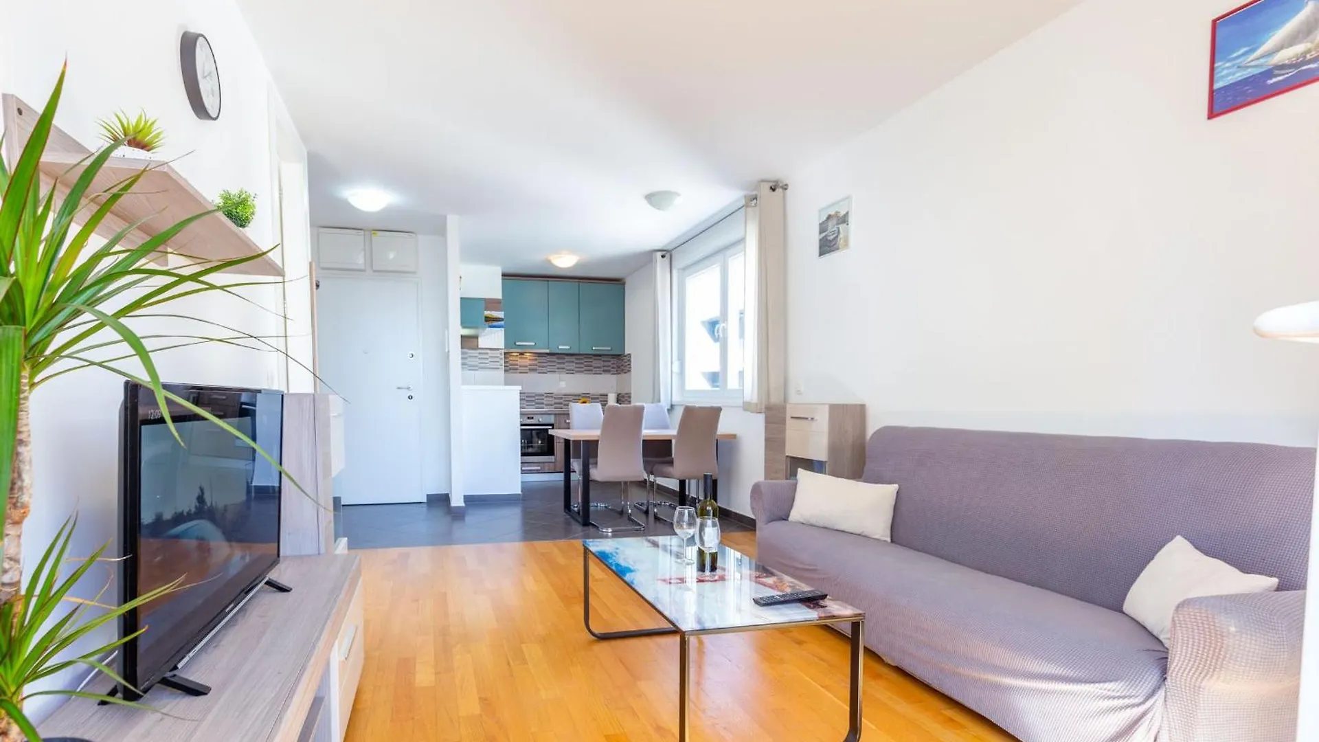 Bruno One Bedroom Apartment With Parking زادار كرواتيا