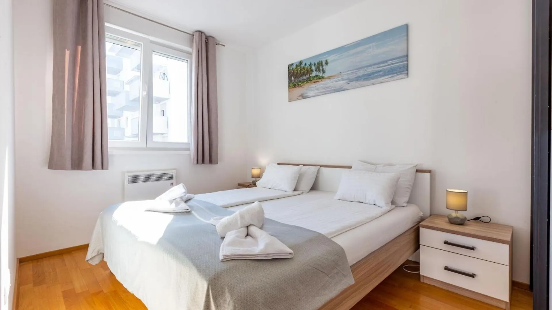 Bruno One Bedroom Apartment With Parking زادار كرواتيا